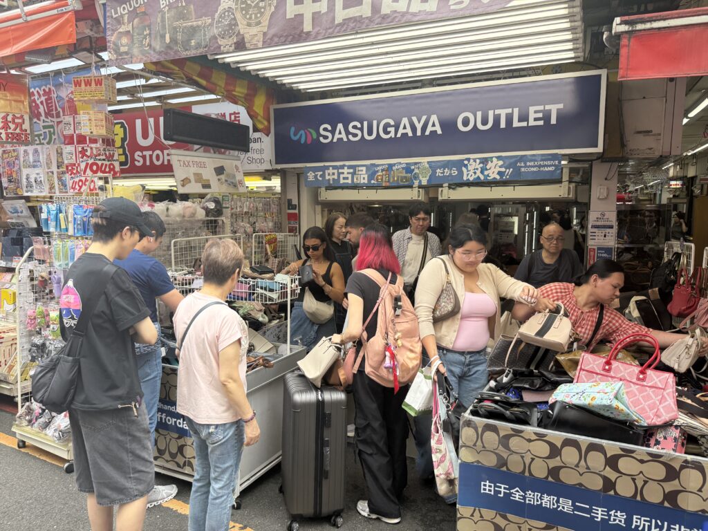 SASUGAYA OUTLET リニューアルオープン